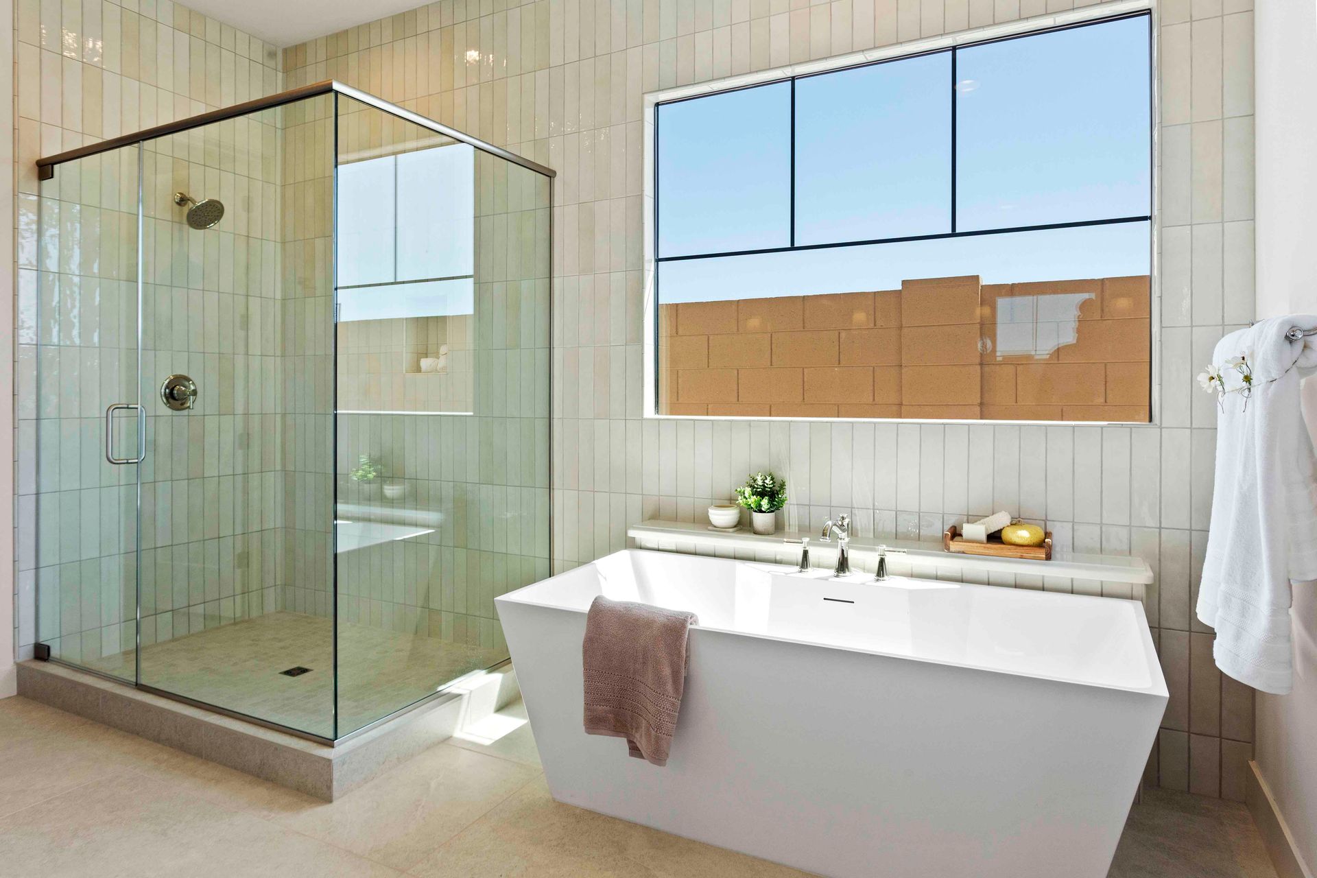 Primary Bath - Barcelona