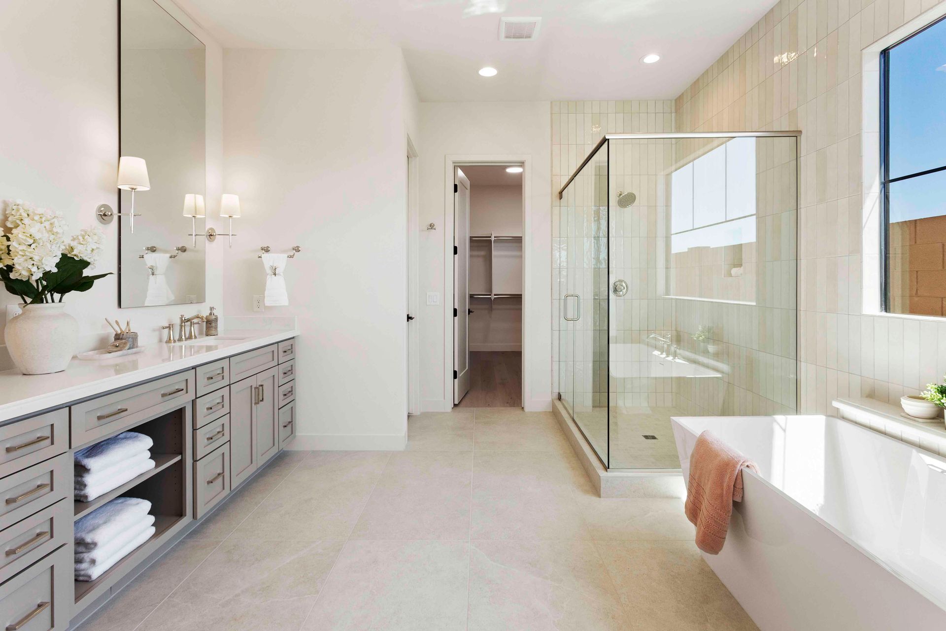 Primary Bath - Barcelona
