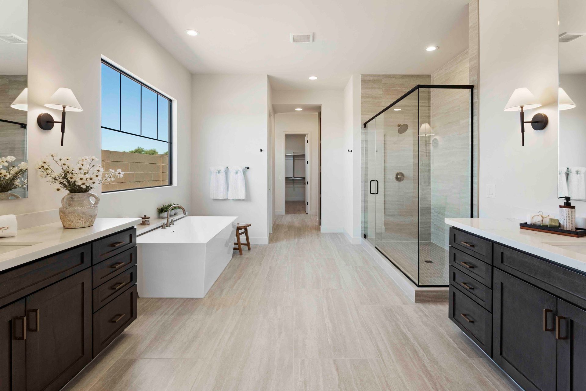 Primary Bathroom - Daviana