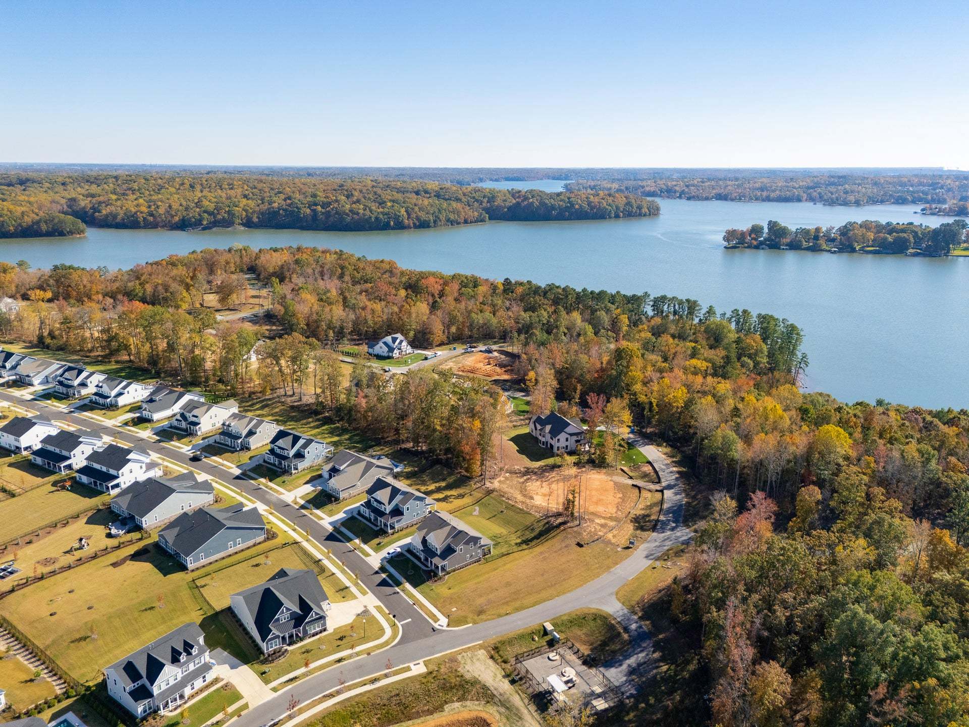 casa en McLean South Shore por Keystone Custom Homes