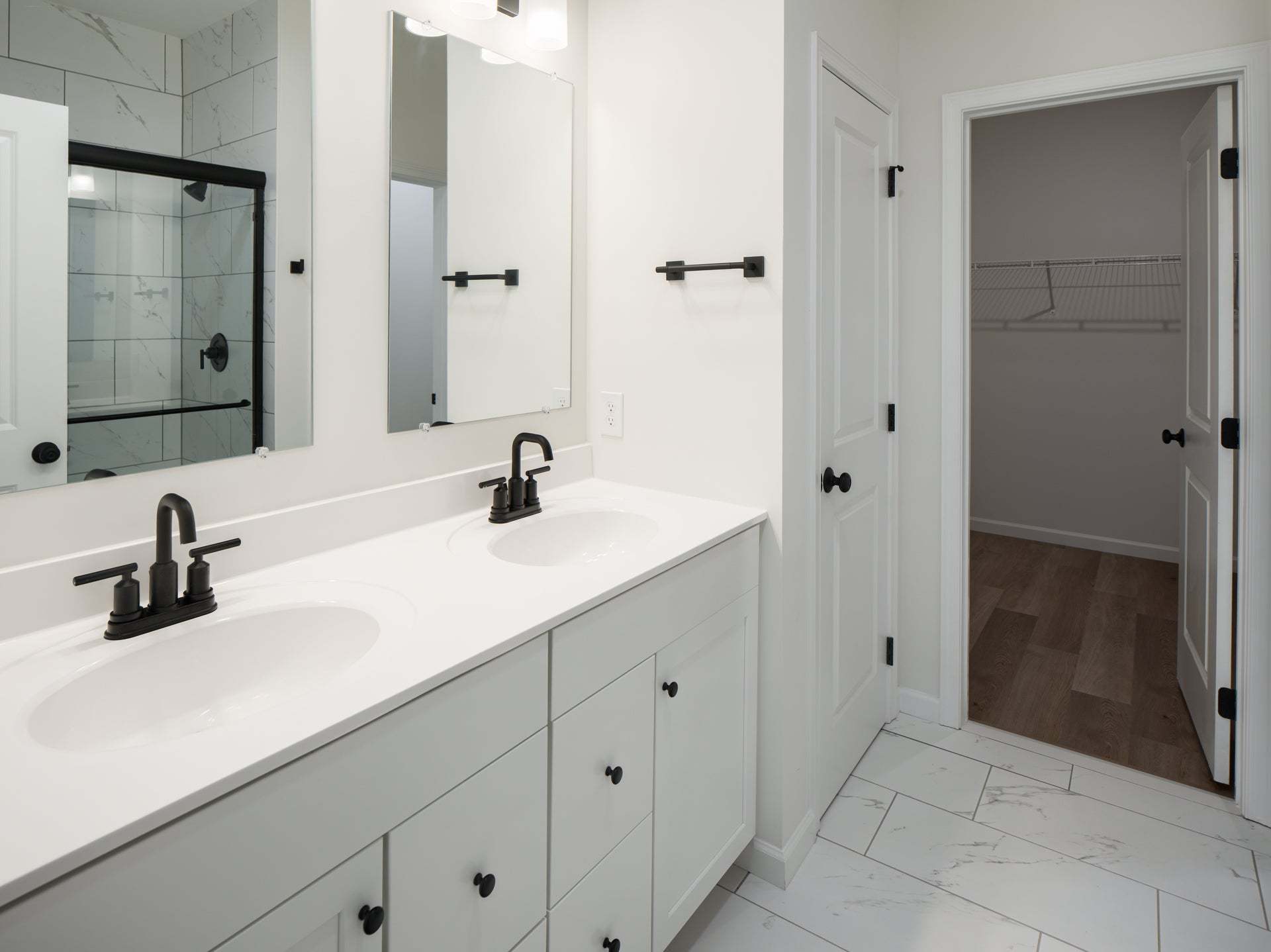 Standard Bath w/Upgrades
