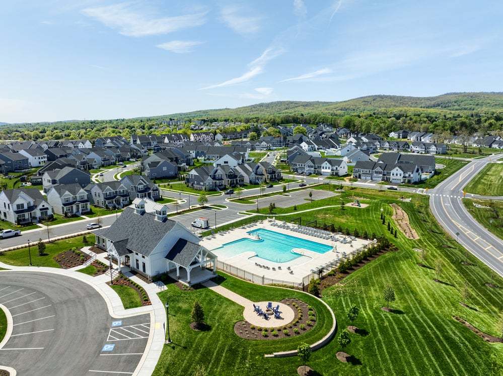 casa en Kellerton Townhomes por Keystone Custom Homes