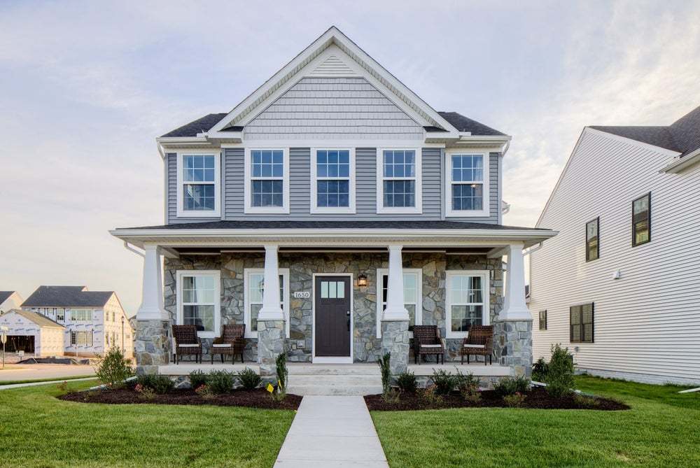 Kellerton Neo-Traditional por Keystone Custom Homes en Washington Maryland