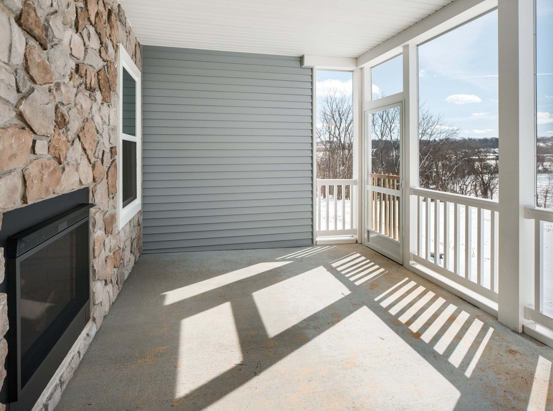 Screened-in Covered Porch