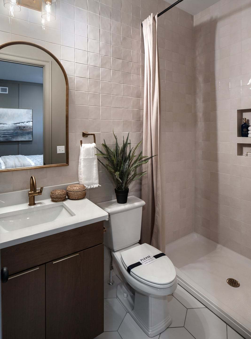 Guest Bathroom