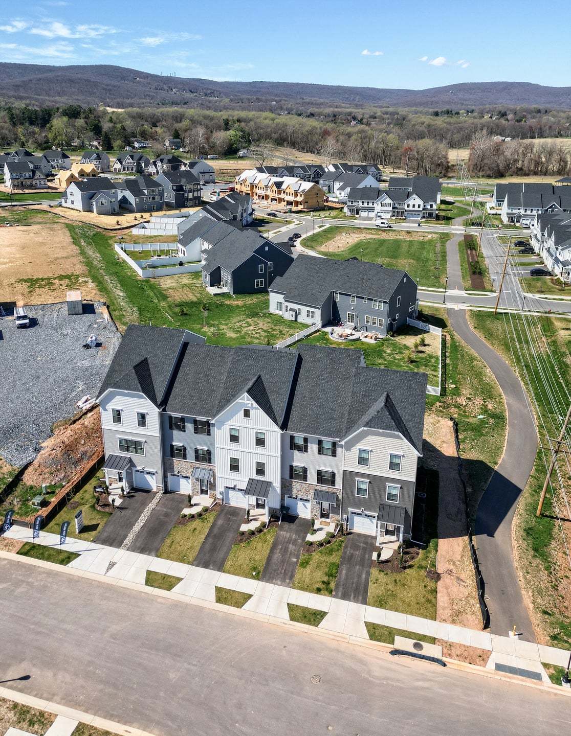 Kellerton Townhomes Community