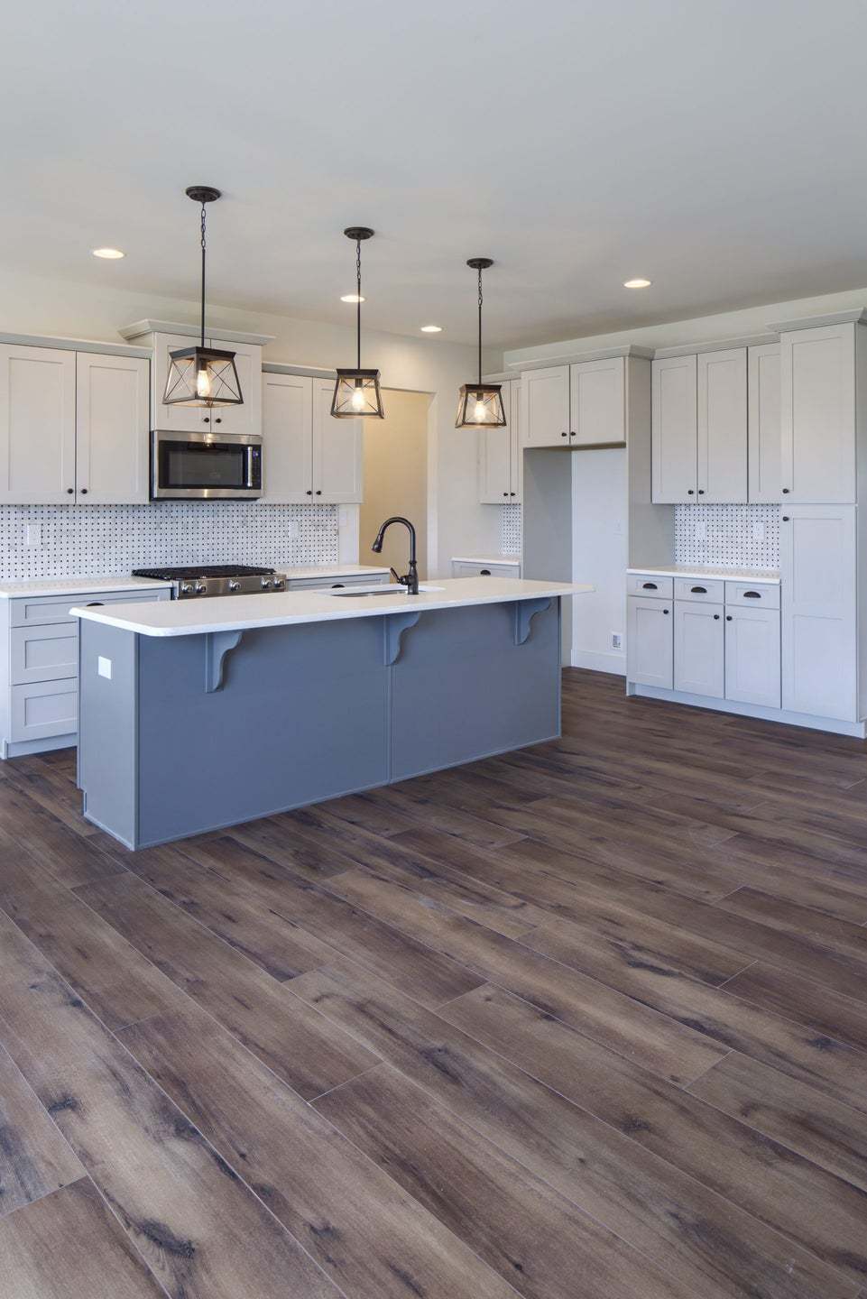 Standard Kitchen w/ Upgrades