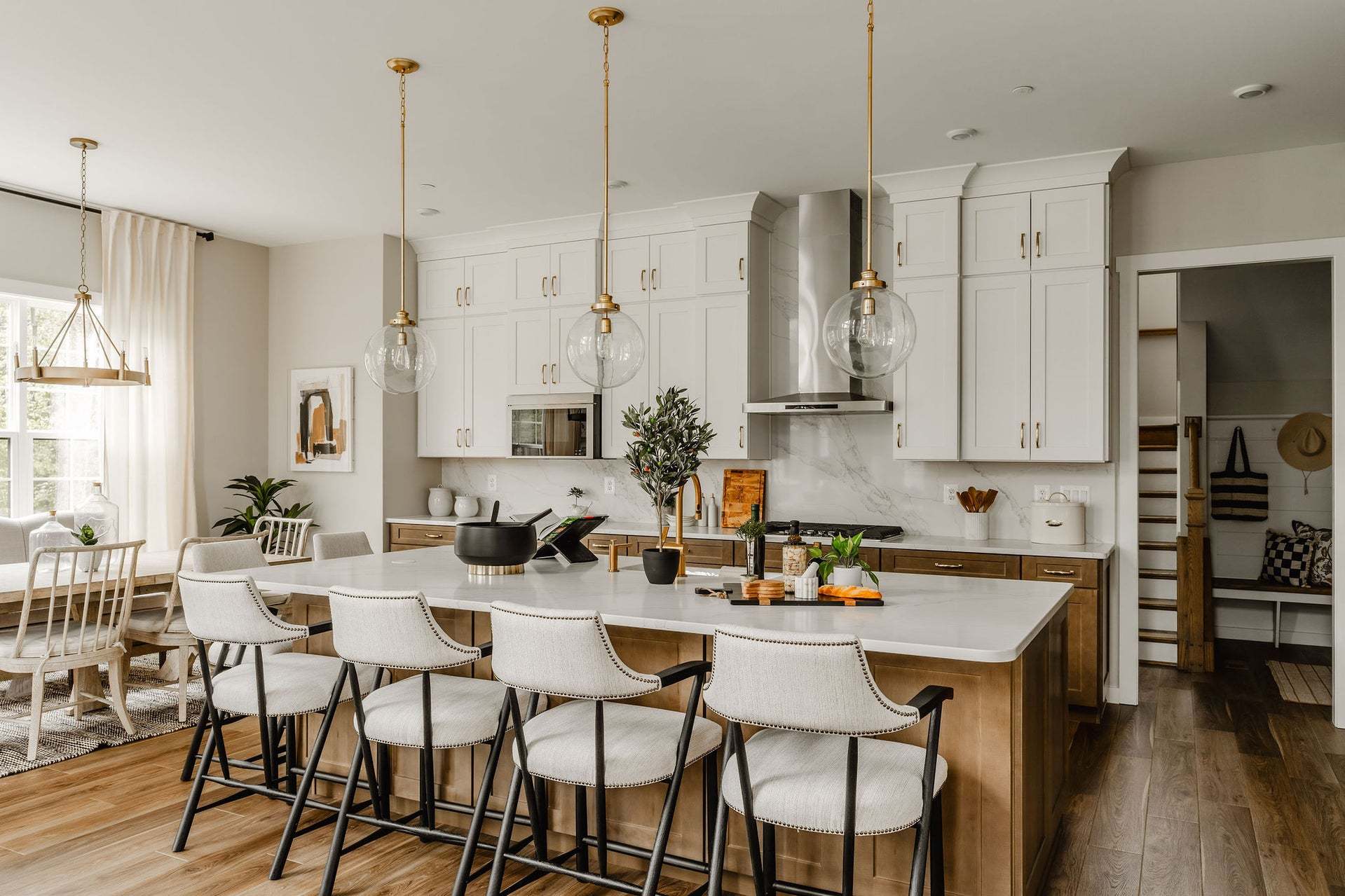 Chef's Kitchen and Breakfast Area