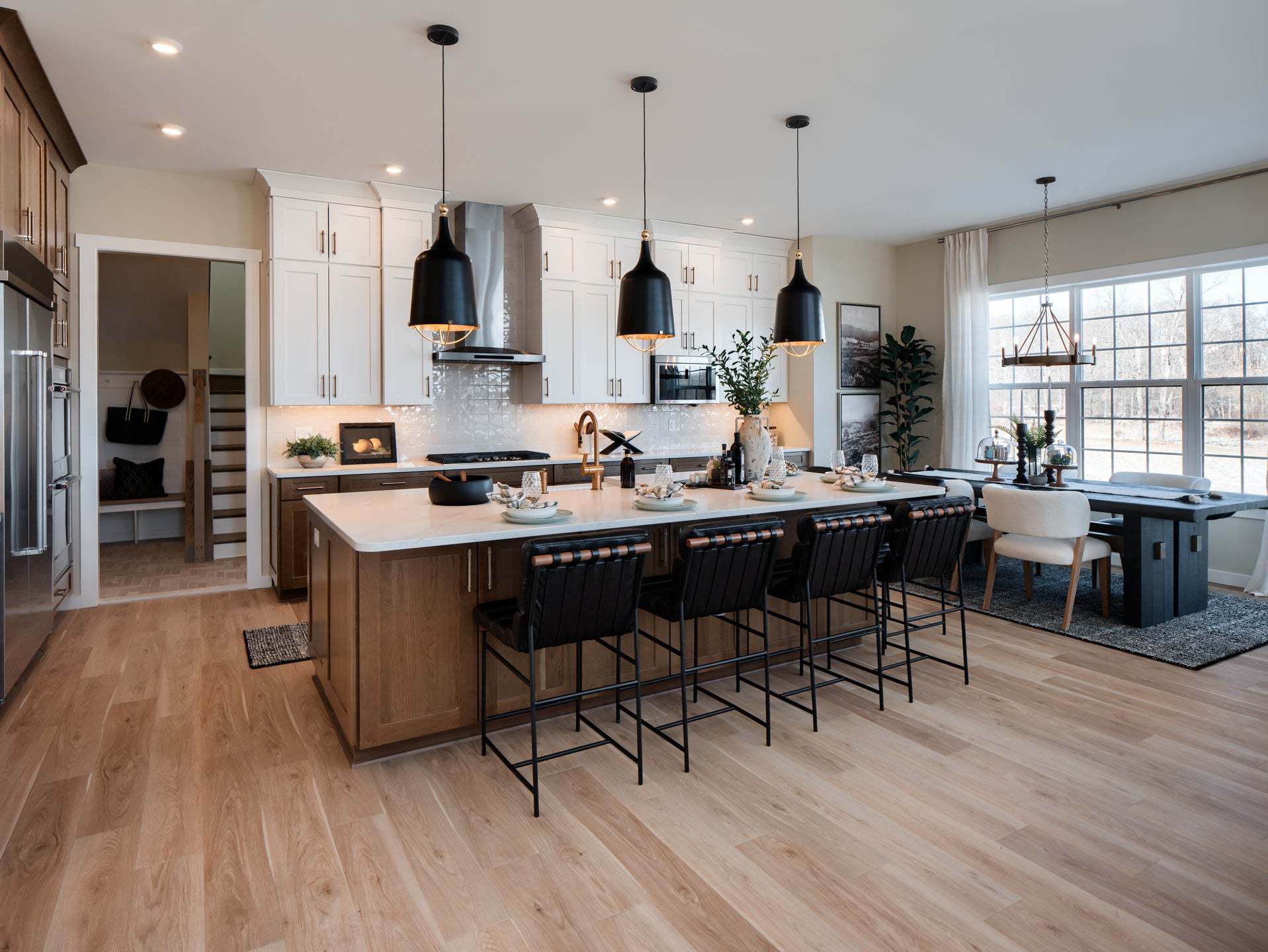 Chef's Kitchen and Breakfast Area