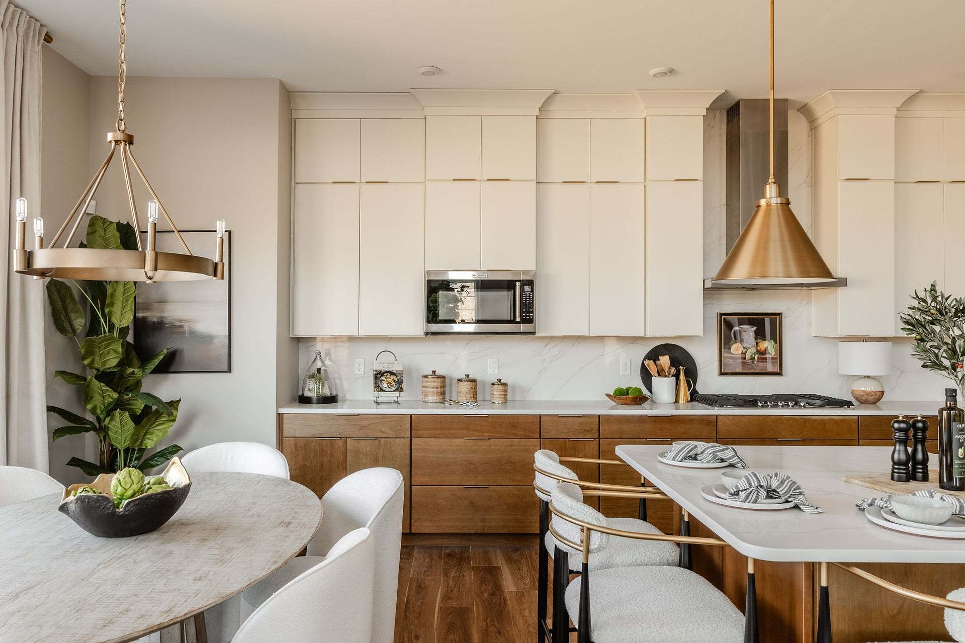 Breakfast Area and Chef's Kitchen