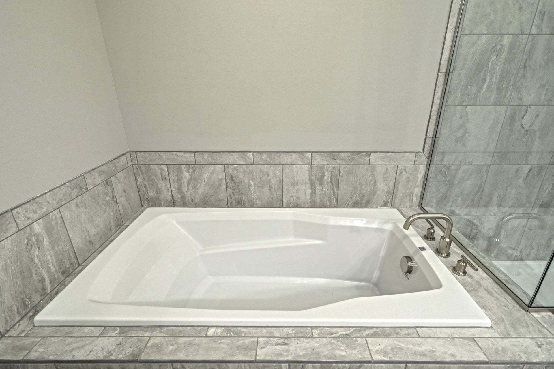 Cascade Bath