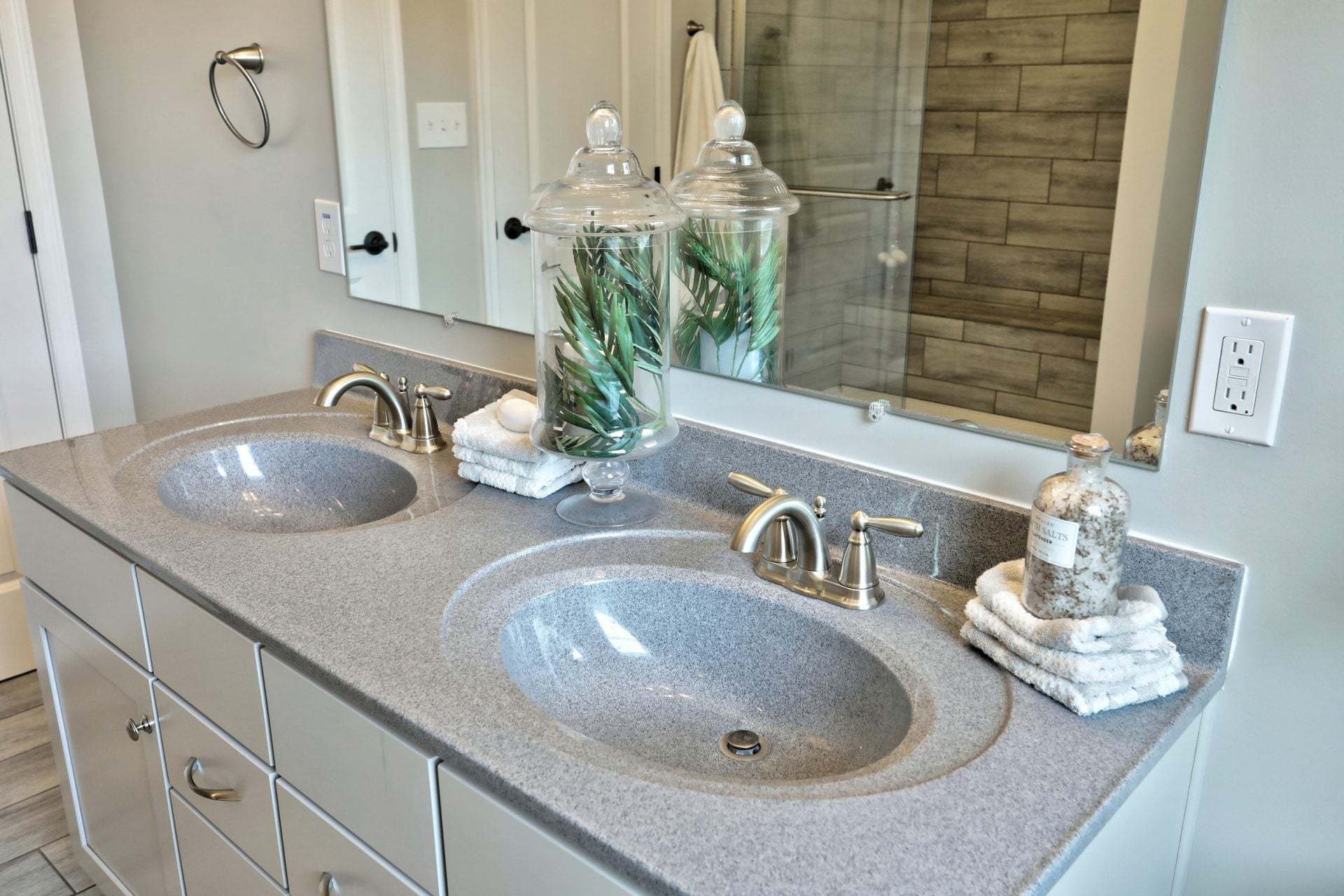 Owner's Bath