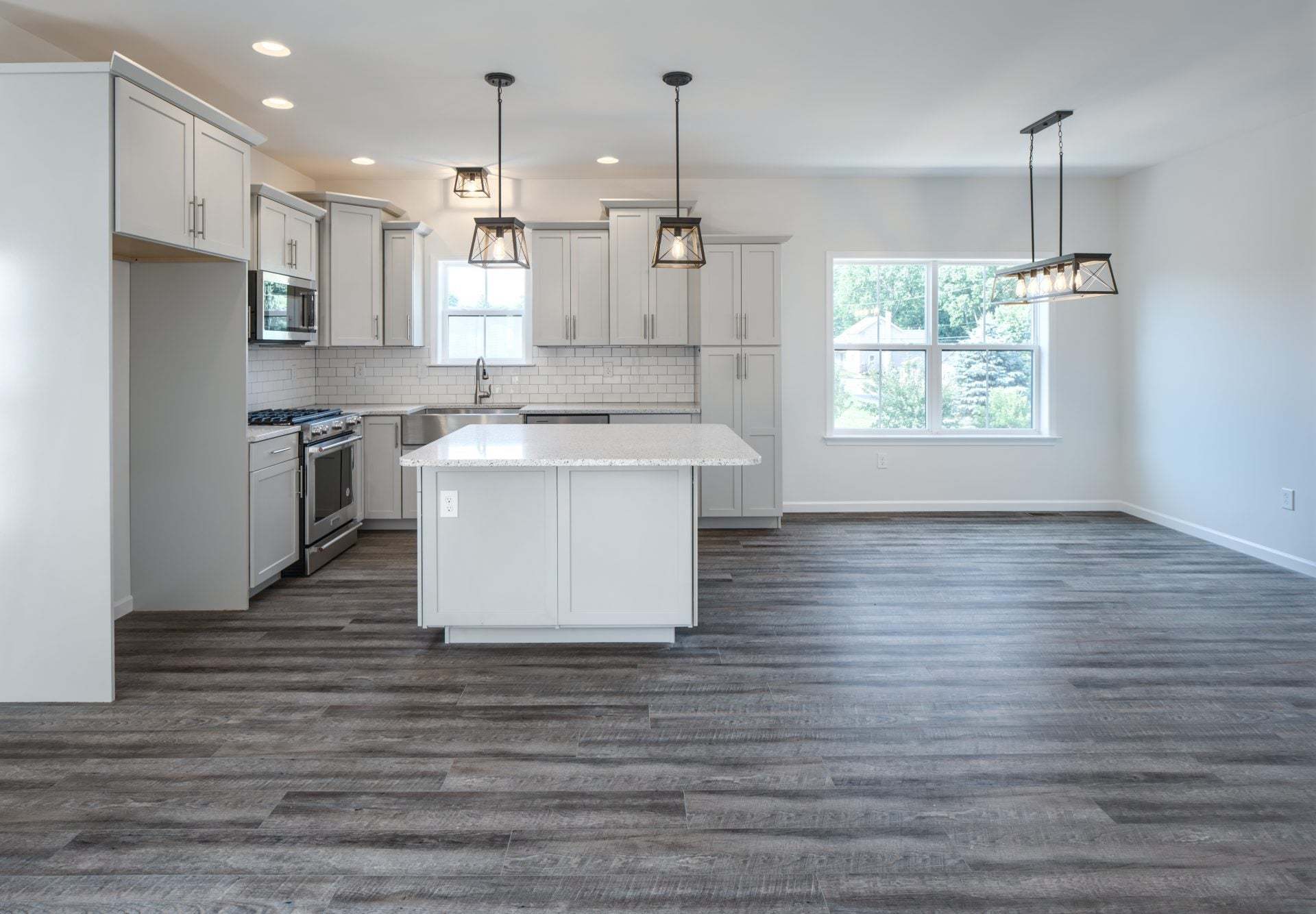 Classic Kitchen and Dining Room