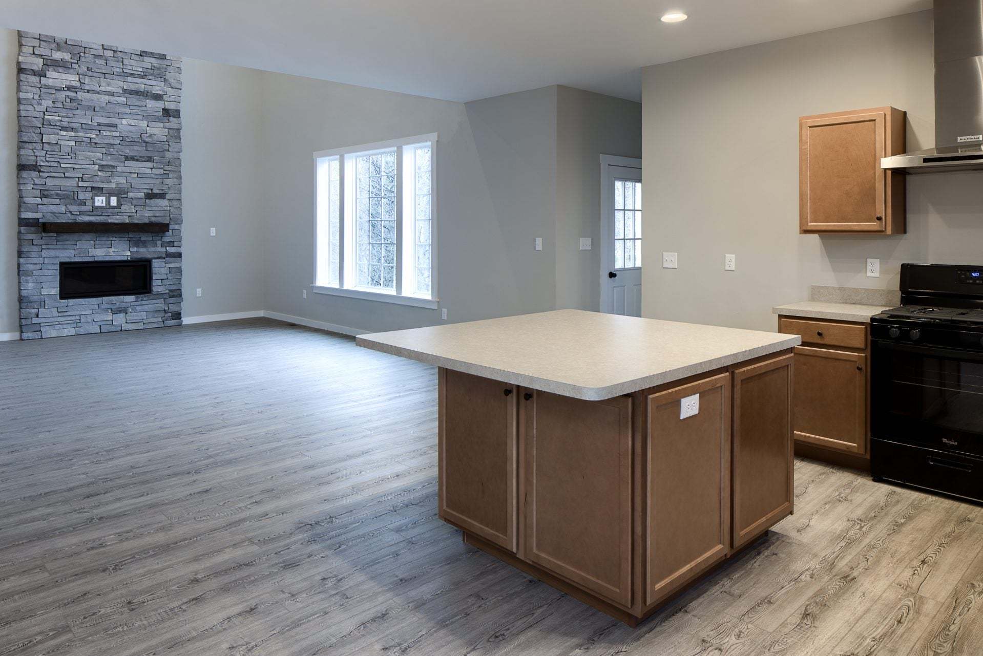 Standard Kitchen w/ Upgrades