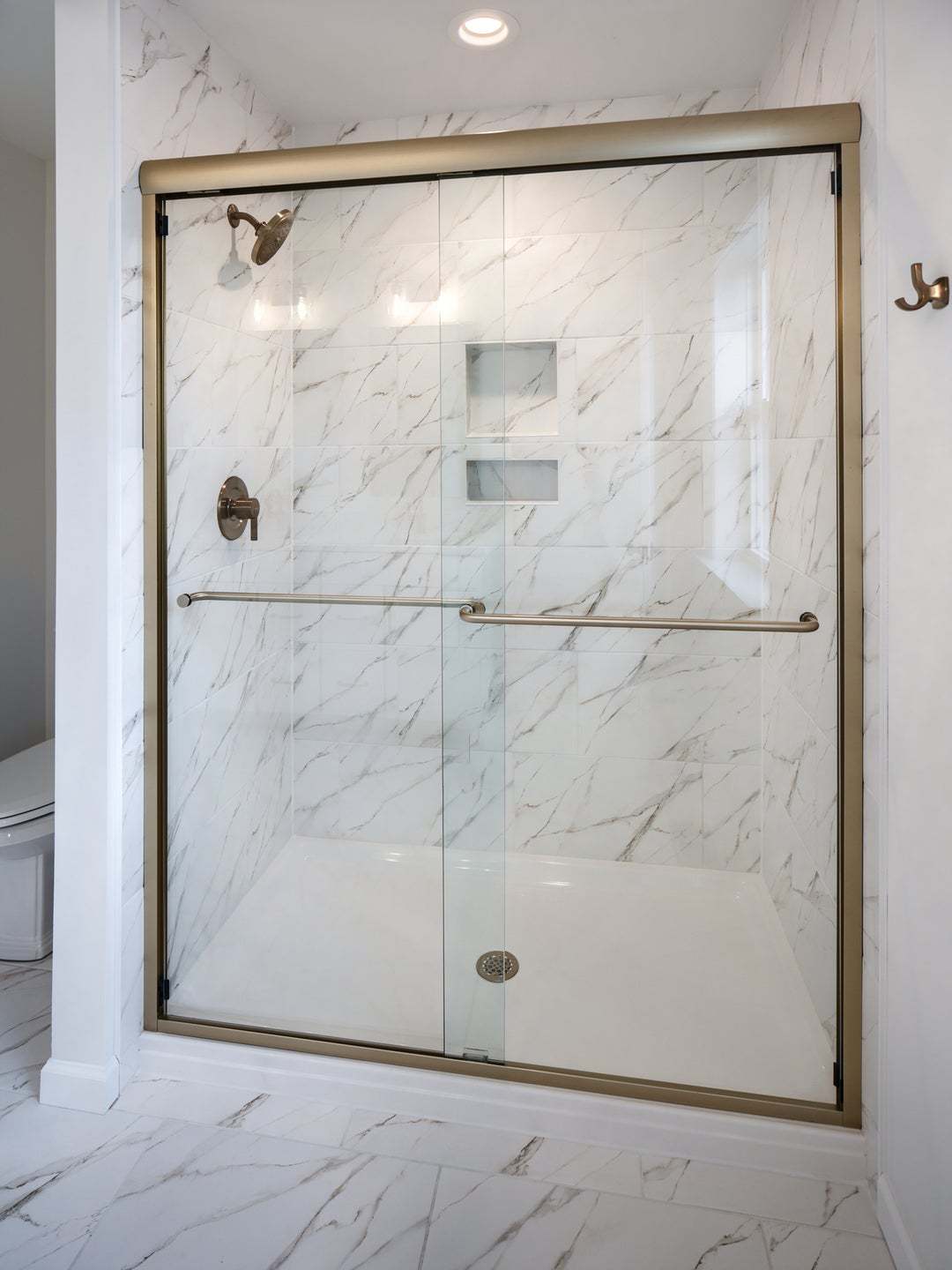 Standard Bath w/ Upgrades