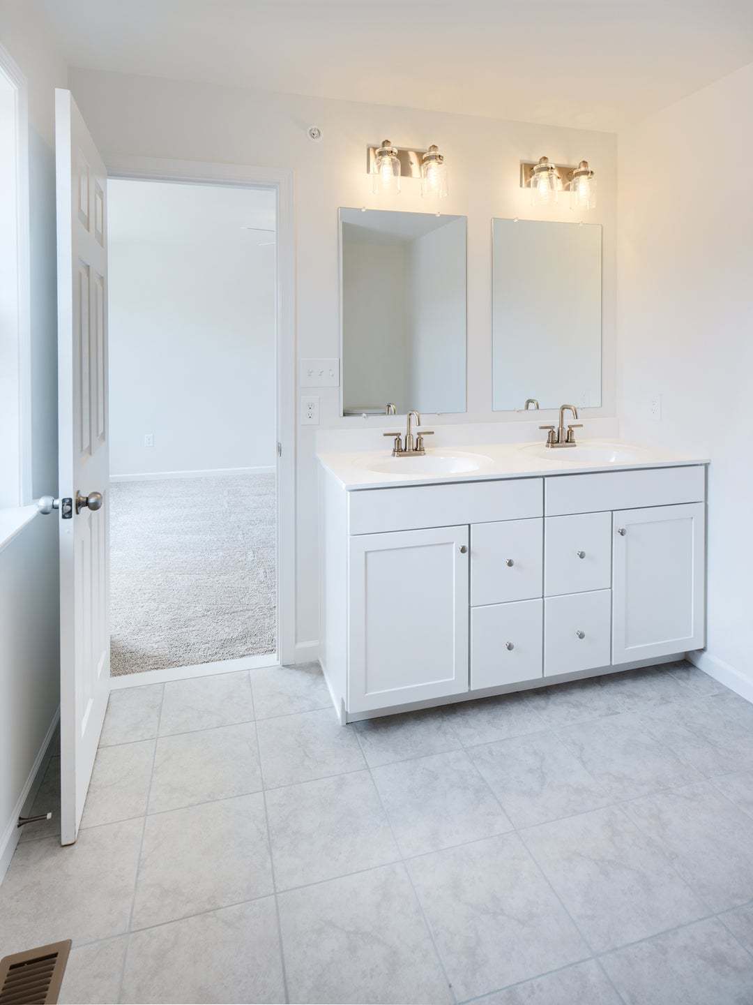 Standard Bathw/ Upgrades