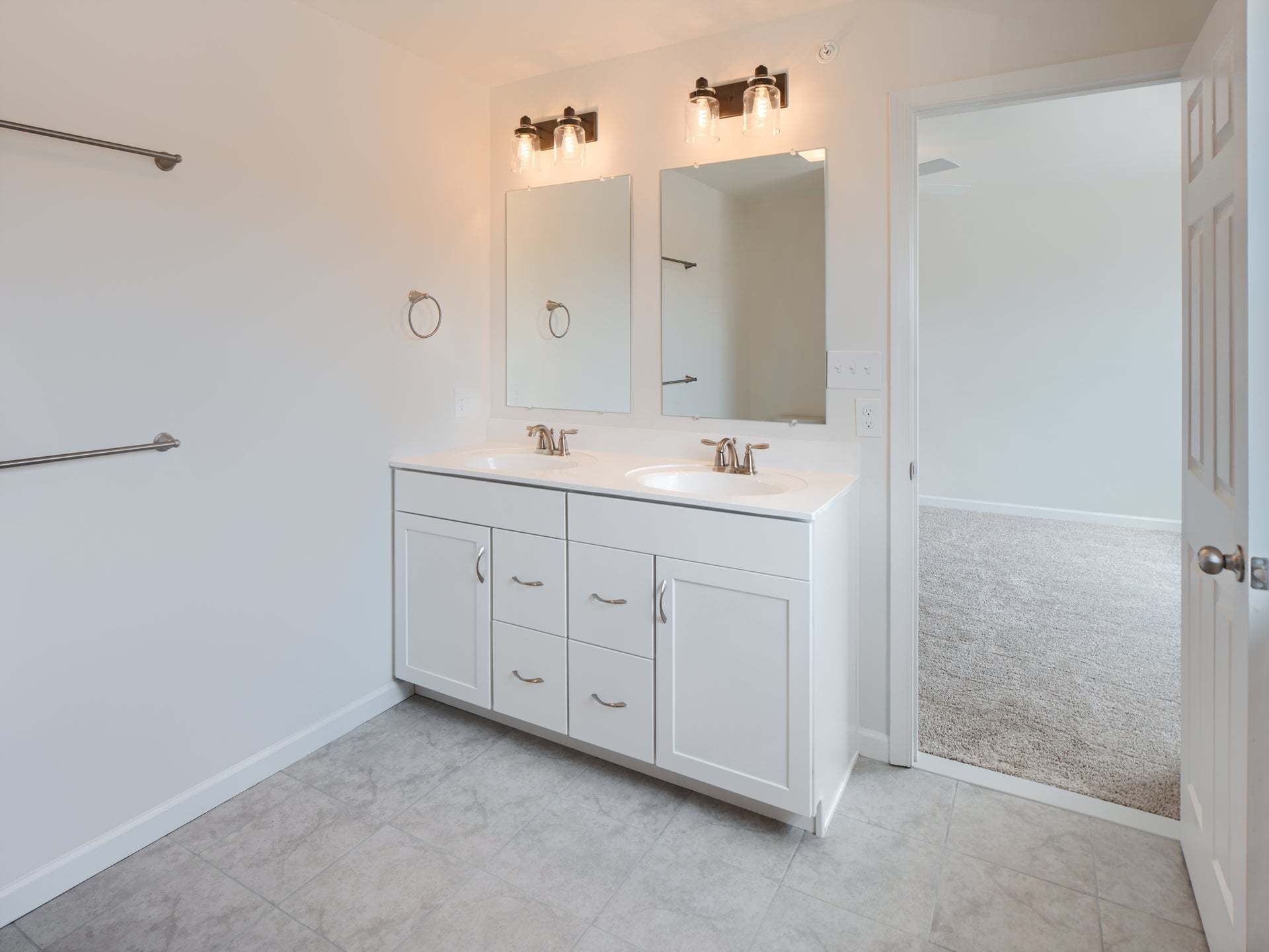 Standard Bathw/ Upgrades