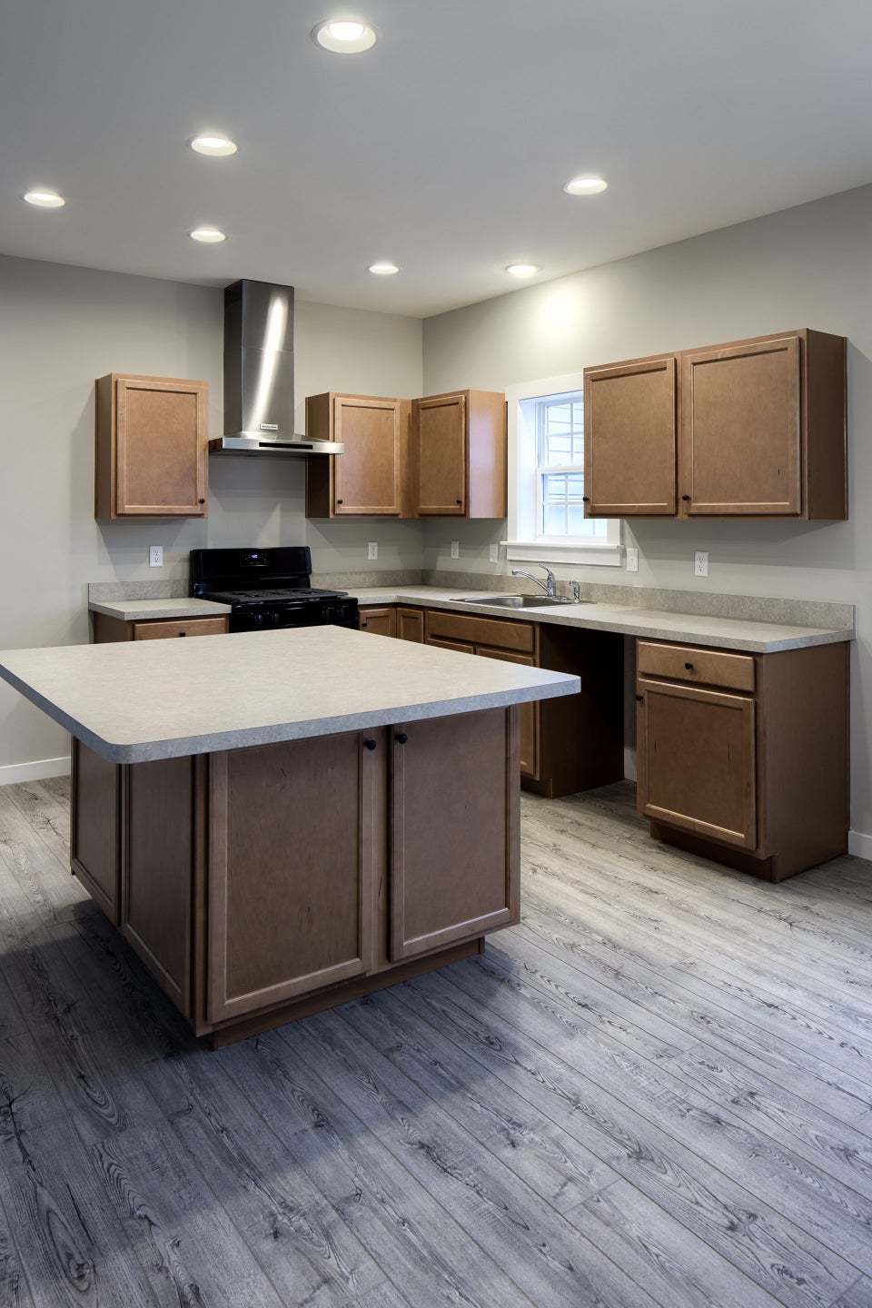 Standard Kitchen w/ Upgrades