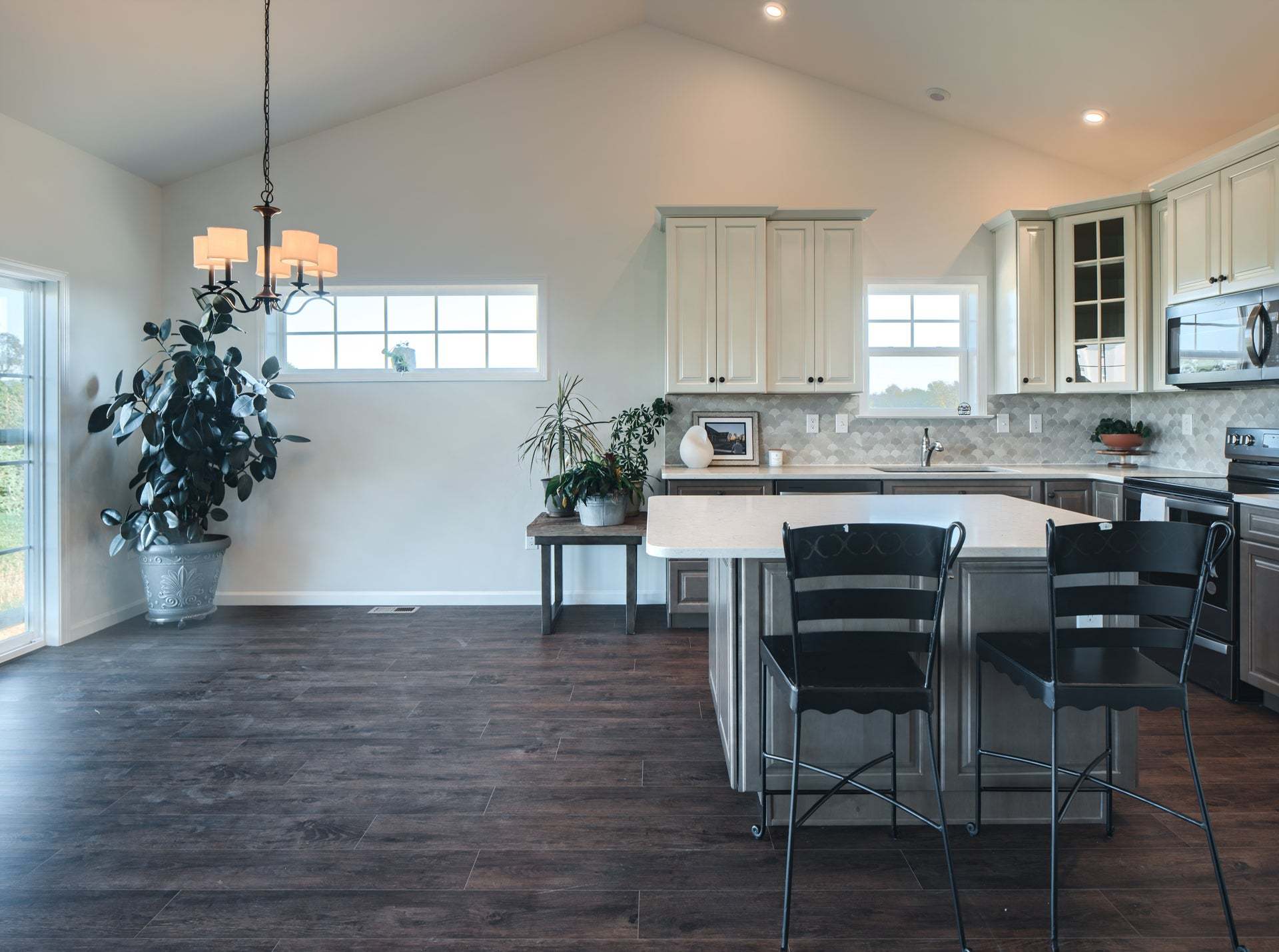 Dining Room and Classic Kitchen