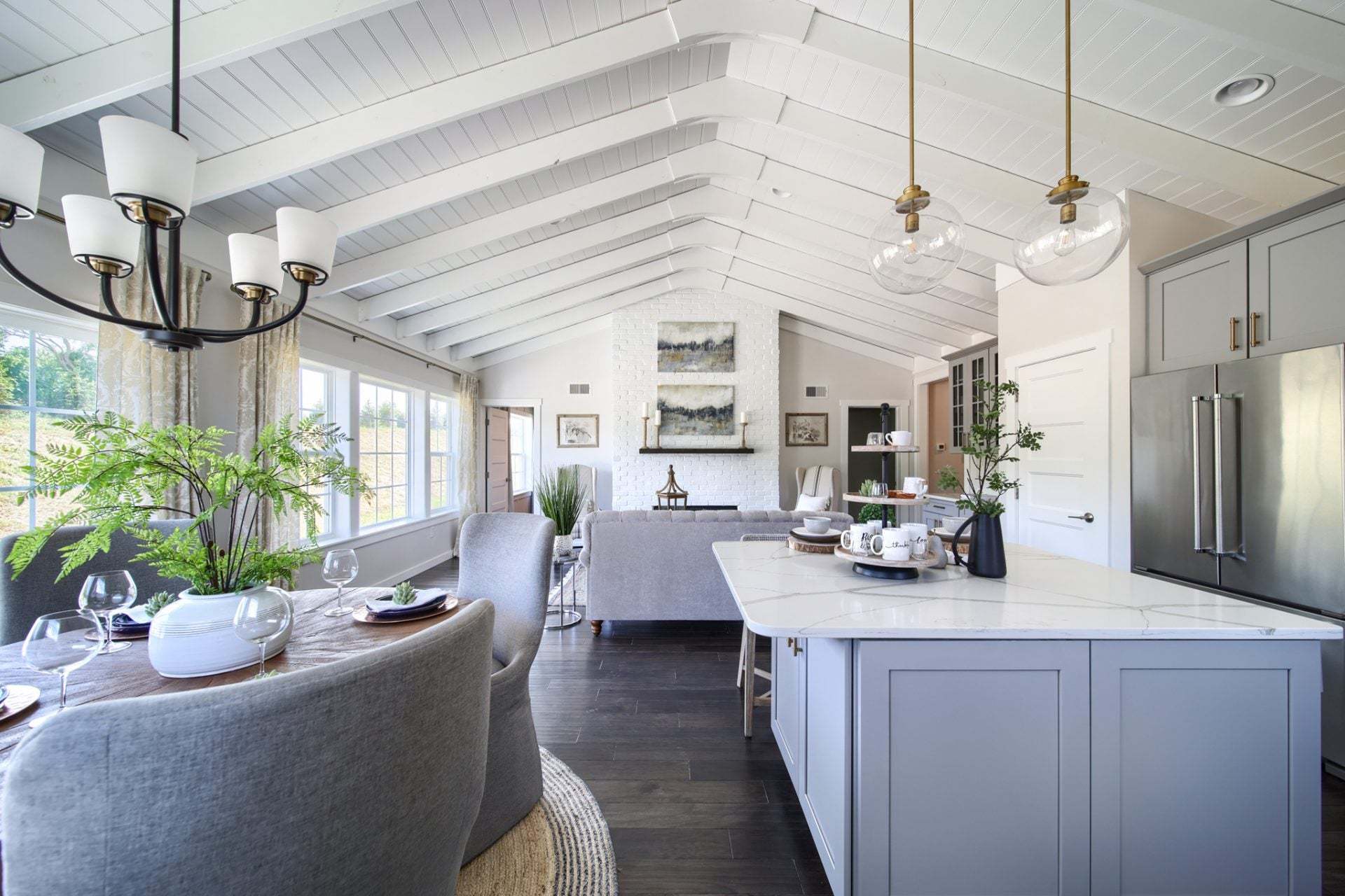 Classic Kitchen & Family Room