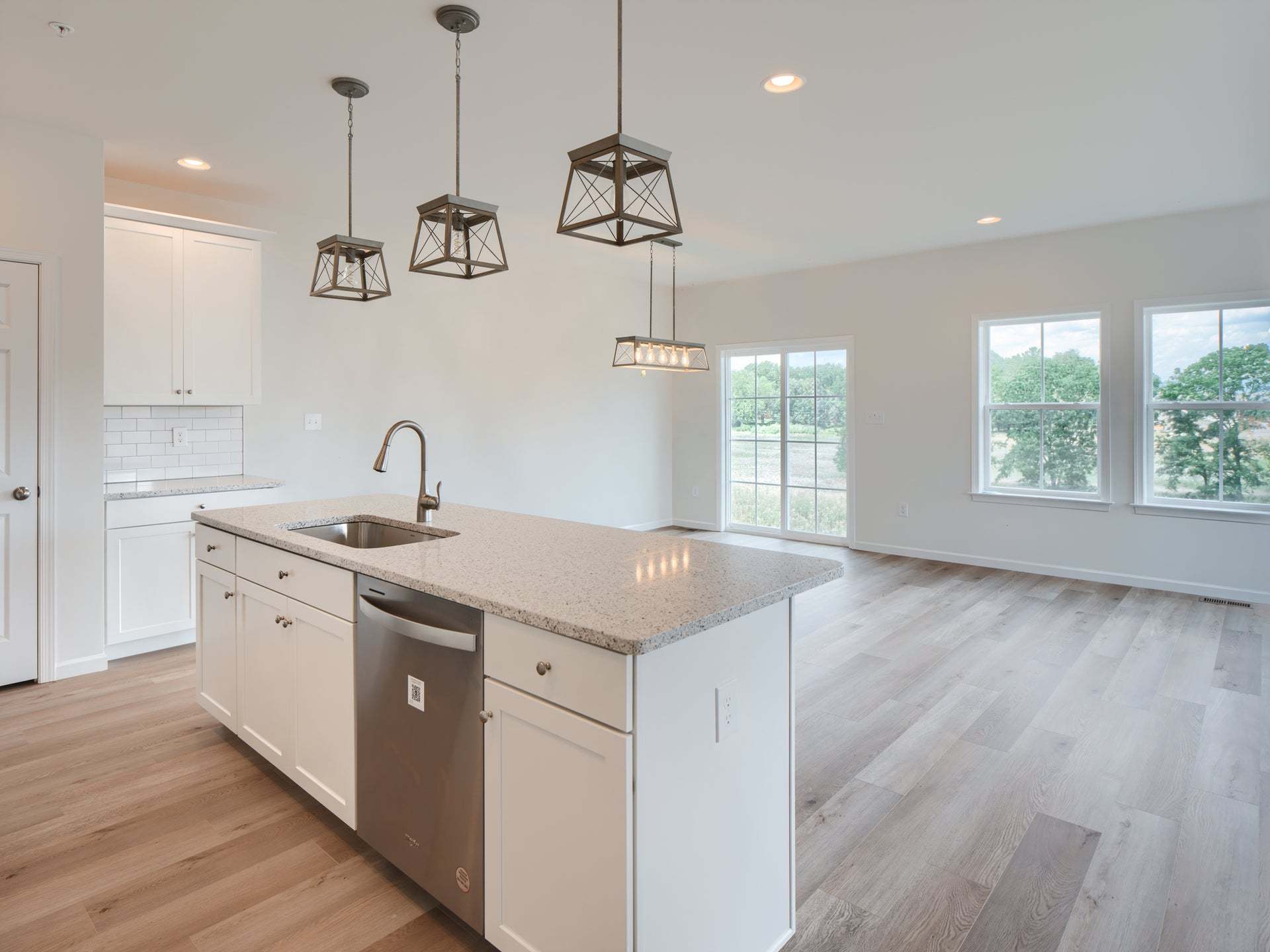 Classic Kitchen and Dining Room