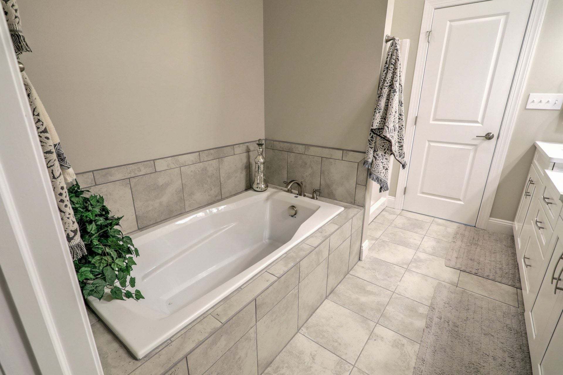 Owner's Bath