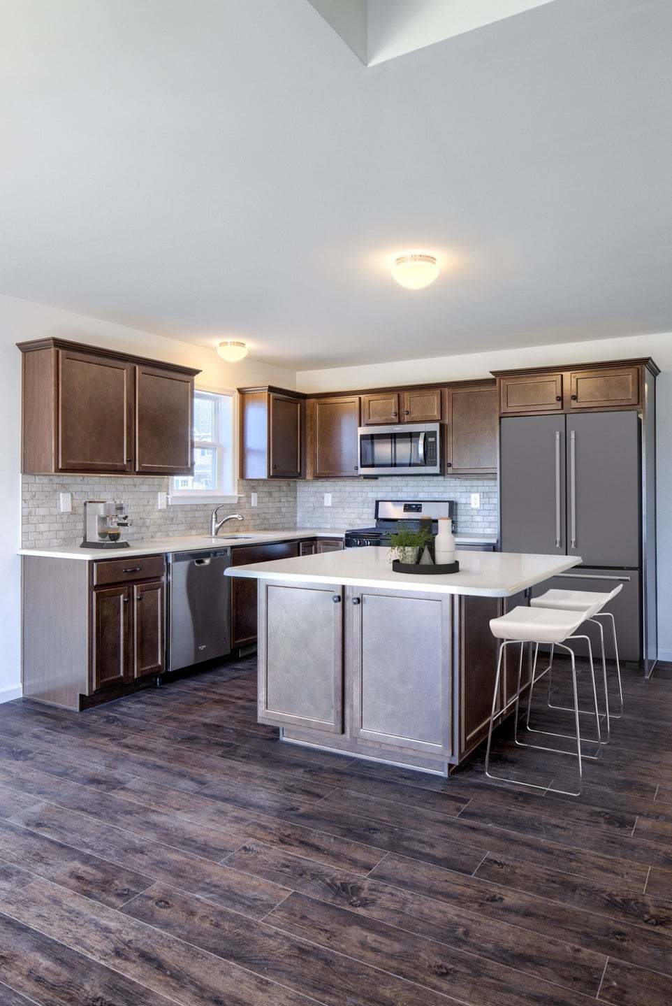 Standard Kitchen w/ Upgrades