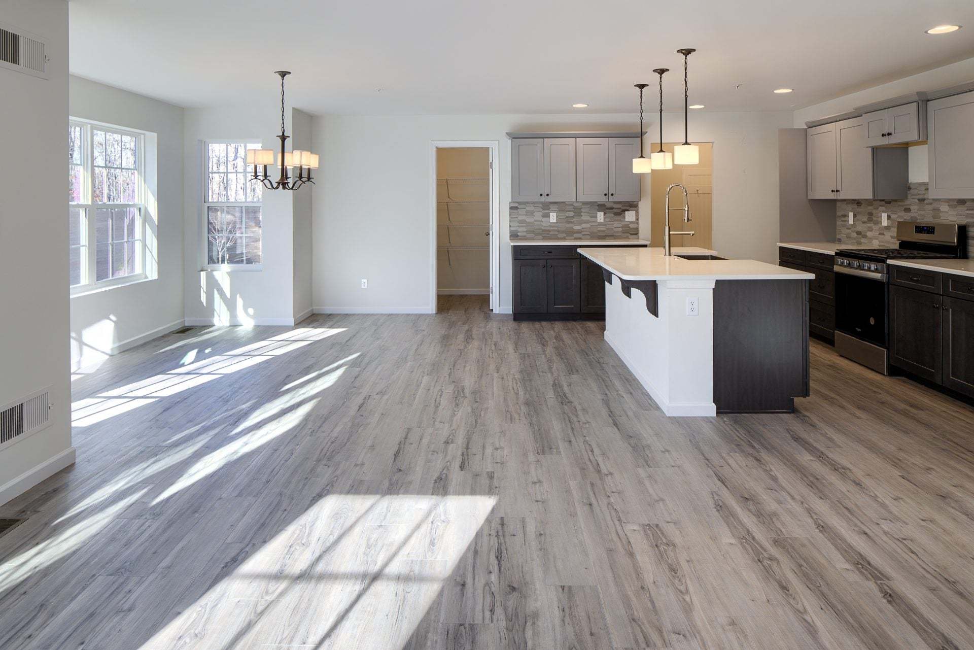 Classic Kitchen and Dining Room