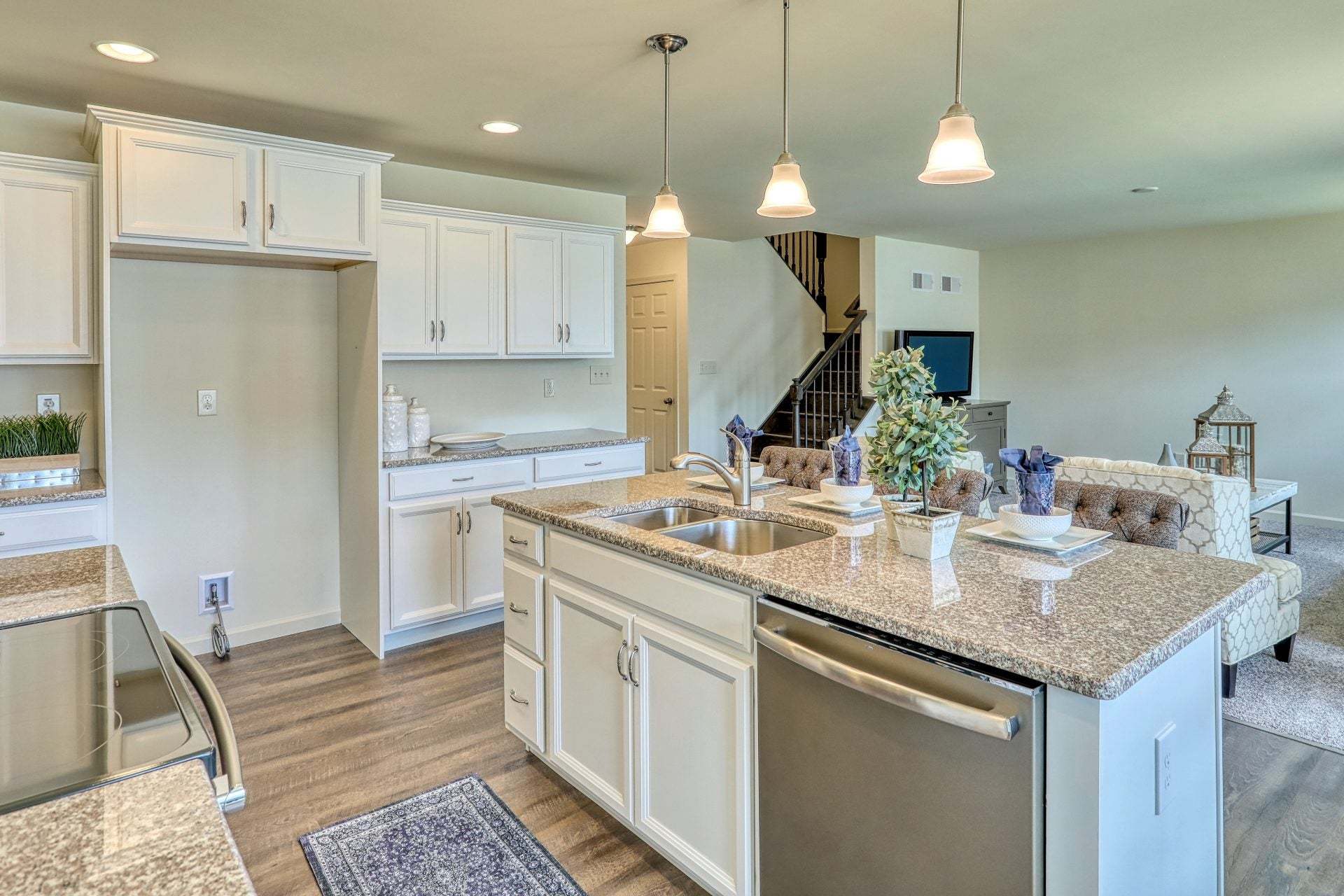 Kitchen/ Family Room
