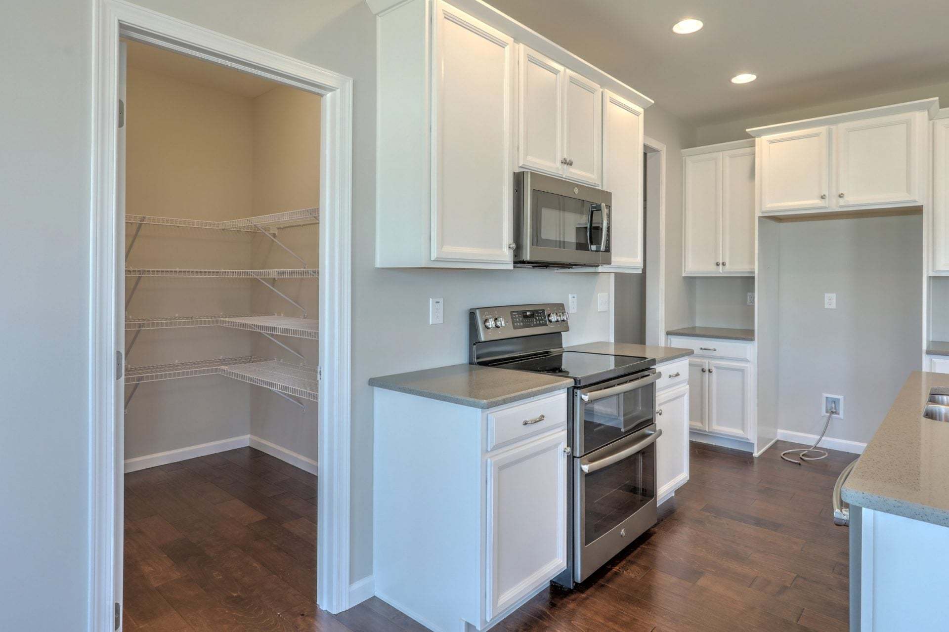Classic Kitchen & Pantry