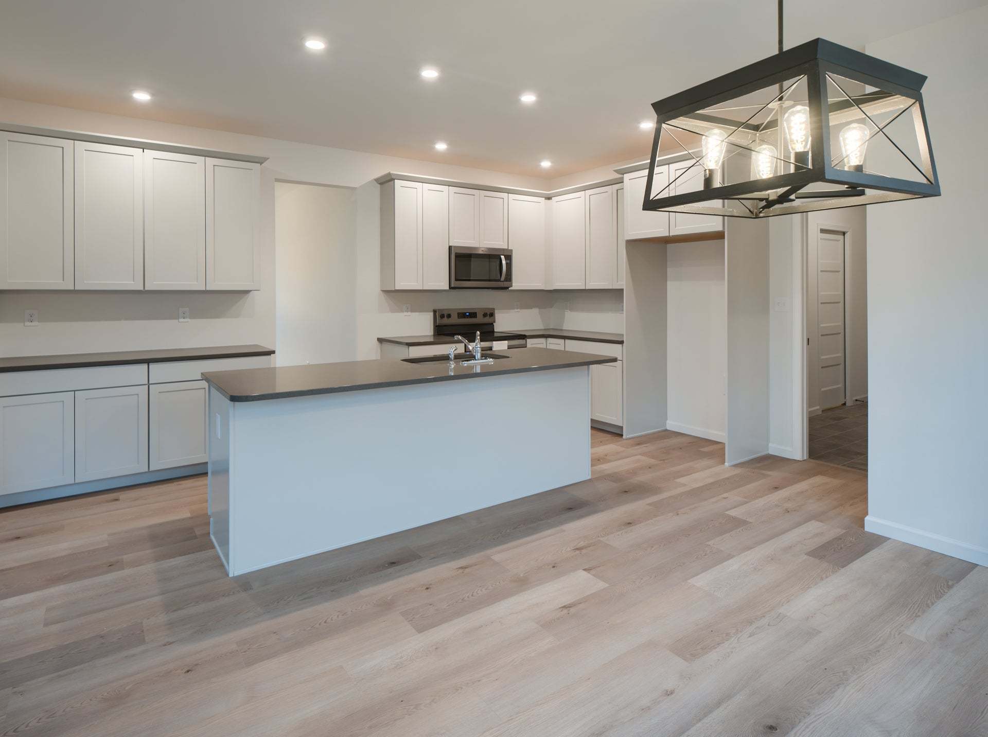 Classic Kitchen W/ Upgrades