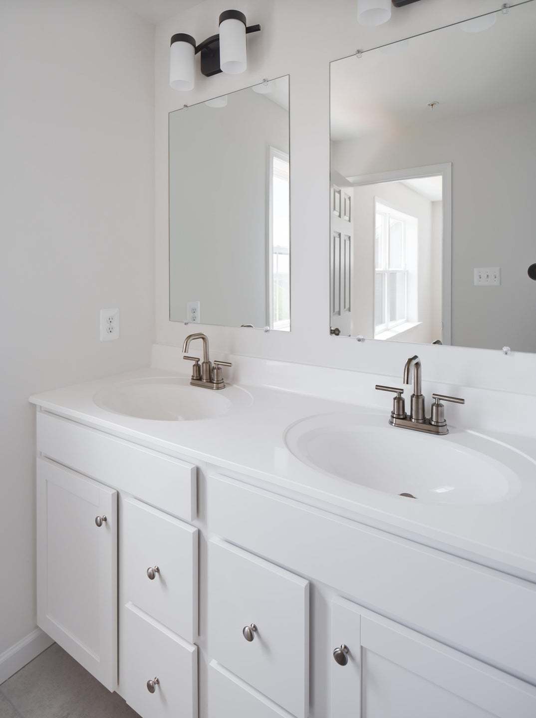 Standard Bath w/ Upgrades