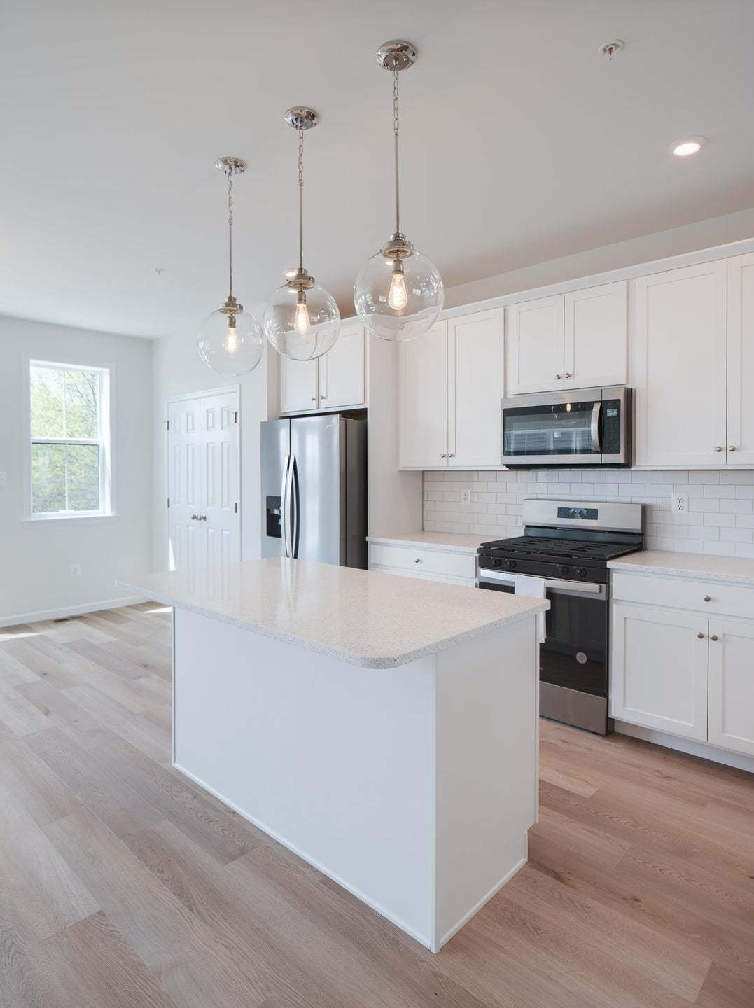 Standard Kitchen W/ Upgrades