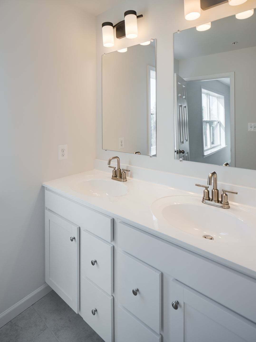 Standard Bath W/ Upgrades