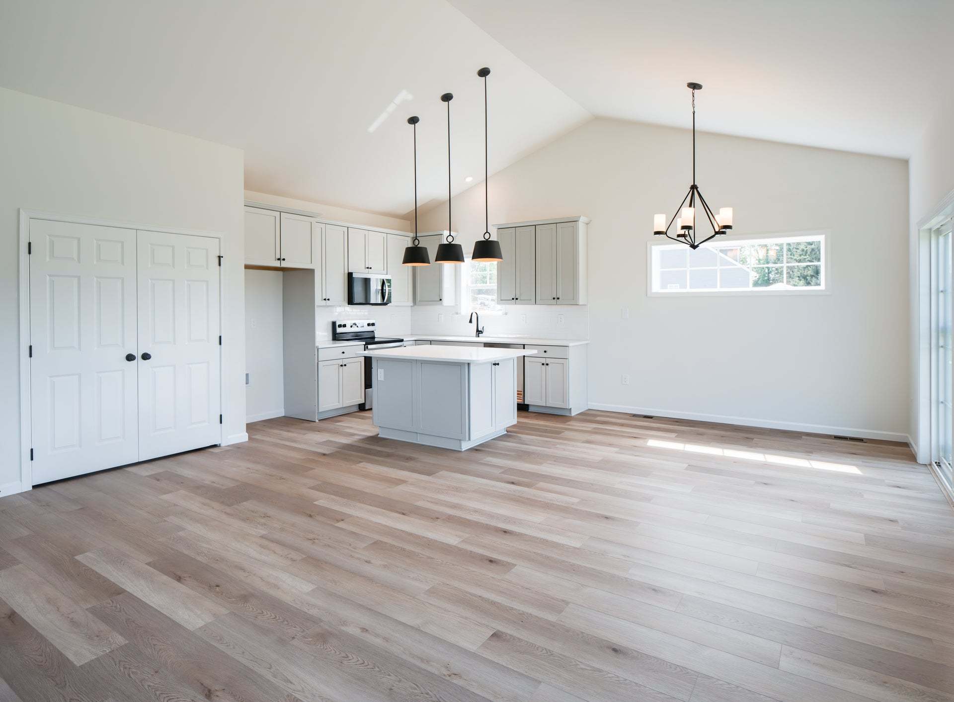 Standard Kitchen W/Upgrades and Dining Area