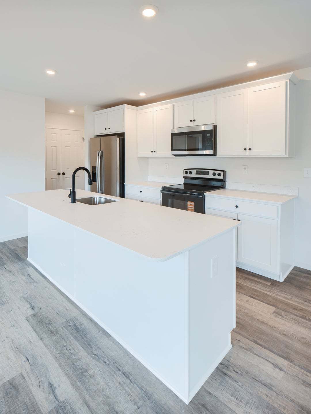 Standard Kitchen W/Upgrades