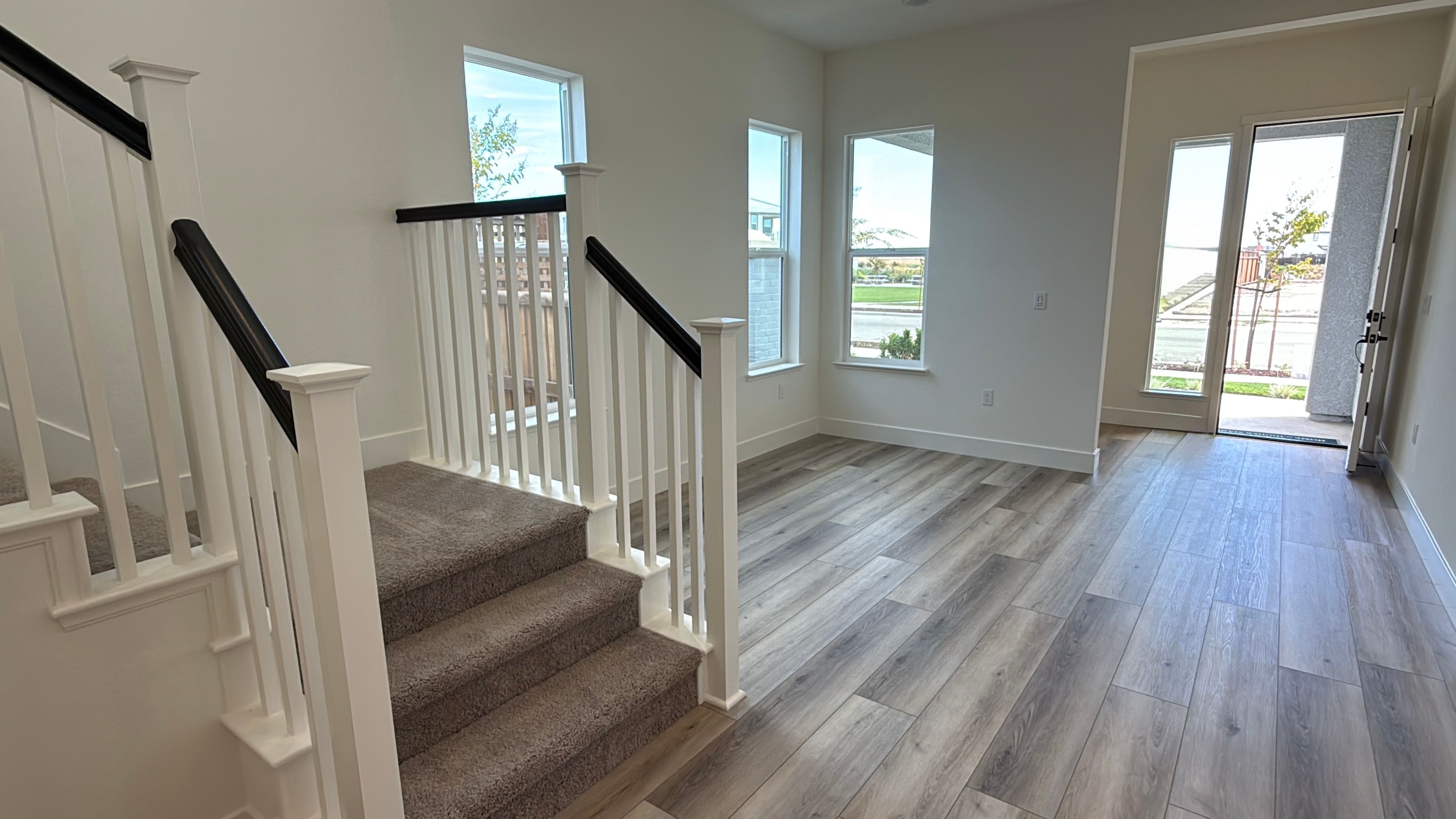 Lounge at Entry