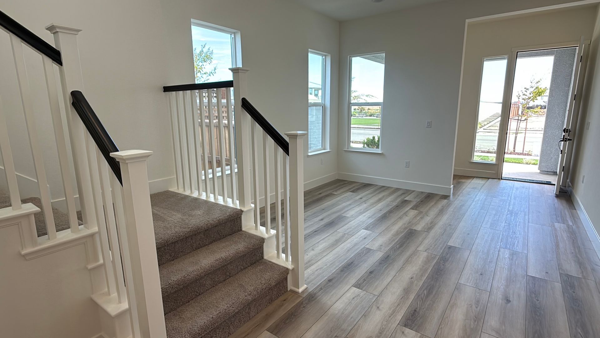 Lounge at Entry