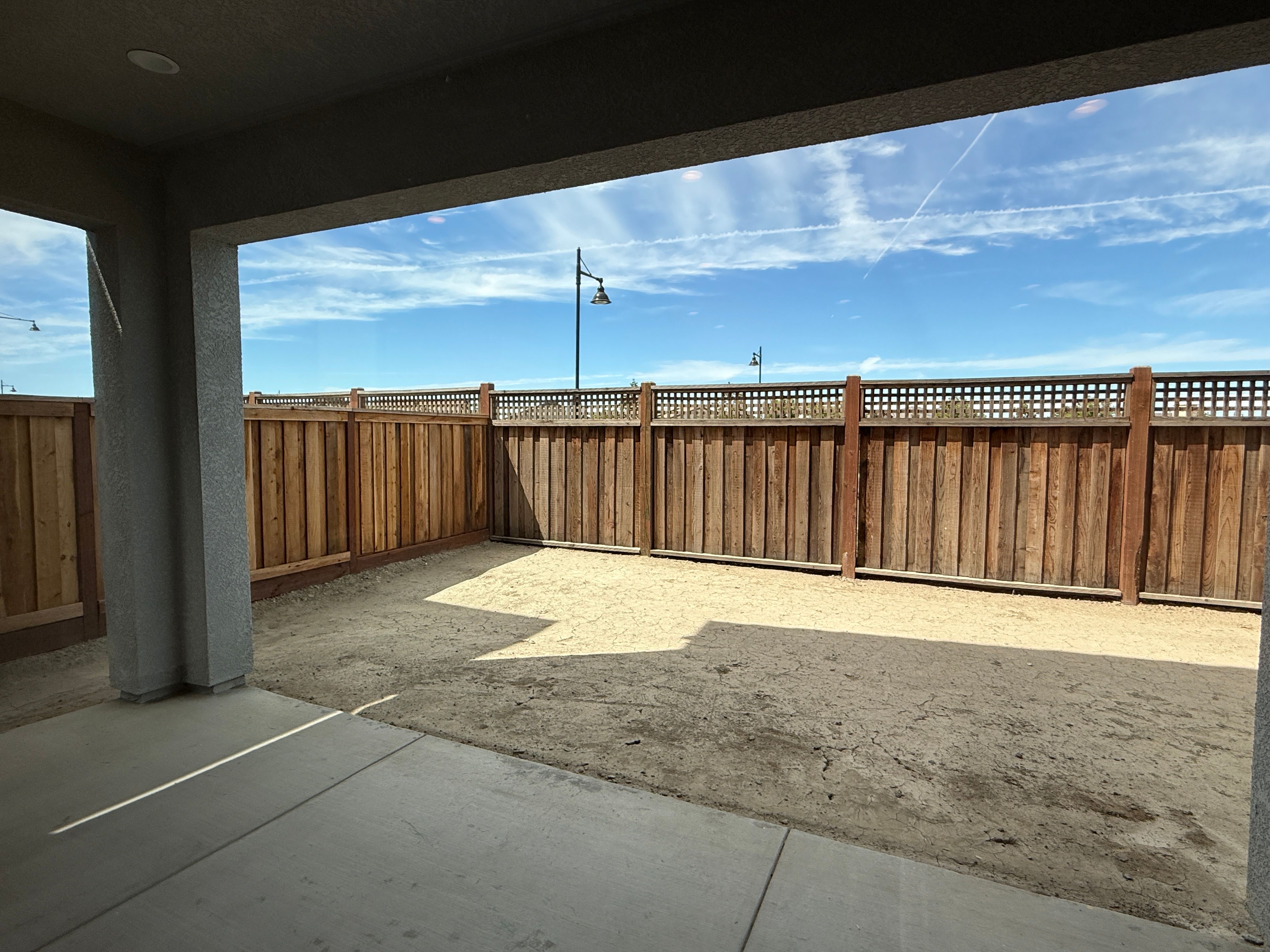 Covered CA Rm