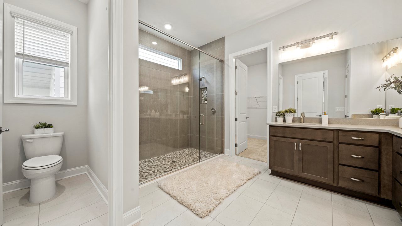 Riley Model | Owner's Bath