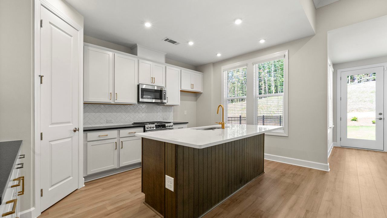 Cedar Model | Kitchen