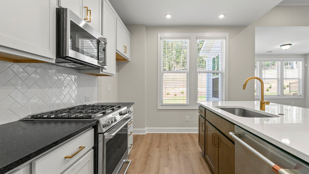 Cedar Model | Kitchen