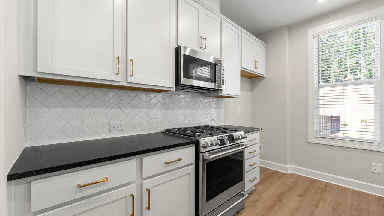 Cedar Model | Kitchen