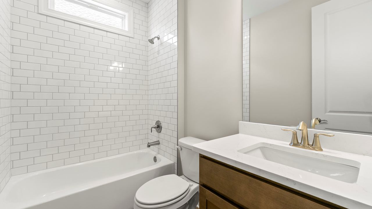 Cedar Model | Bath 2