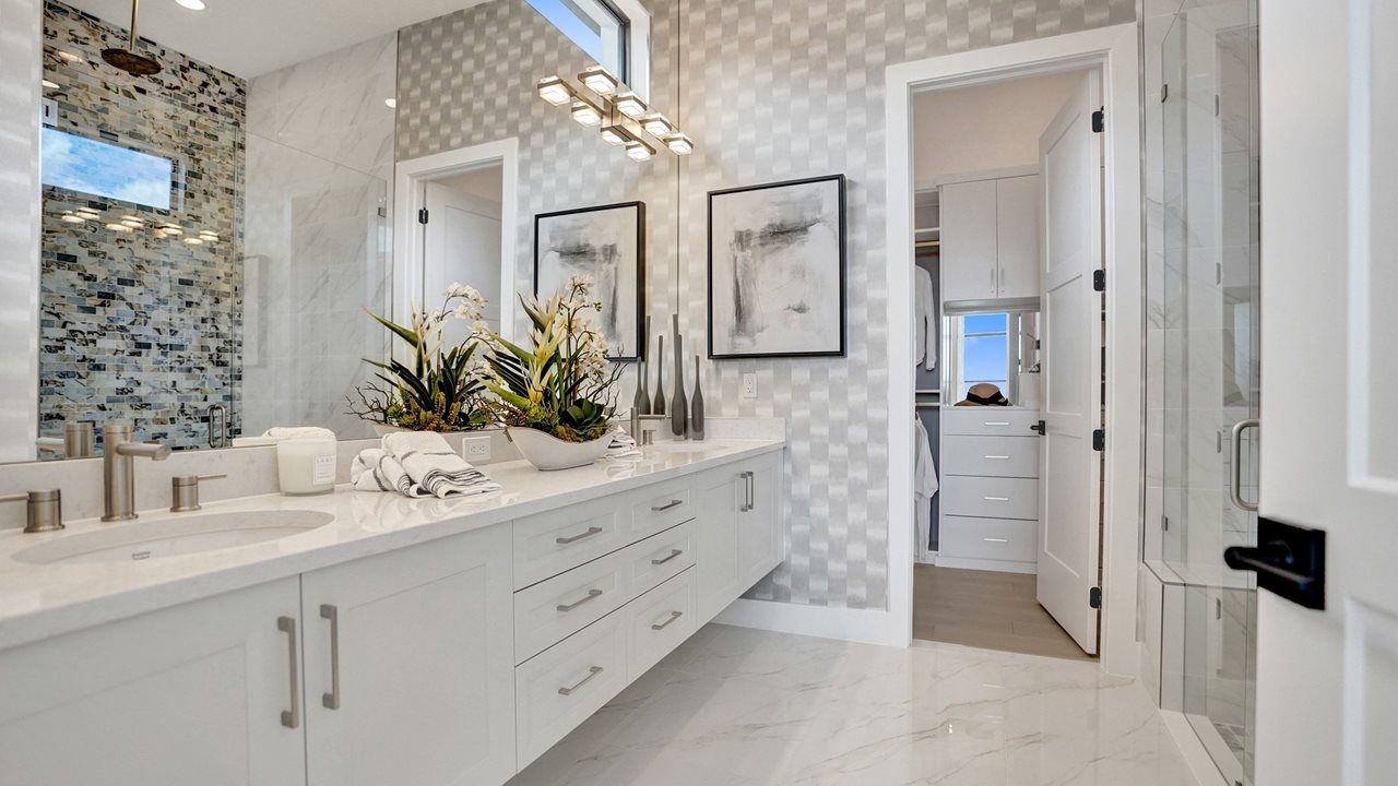 Owner's Bath