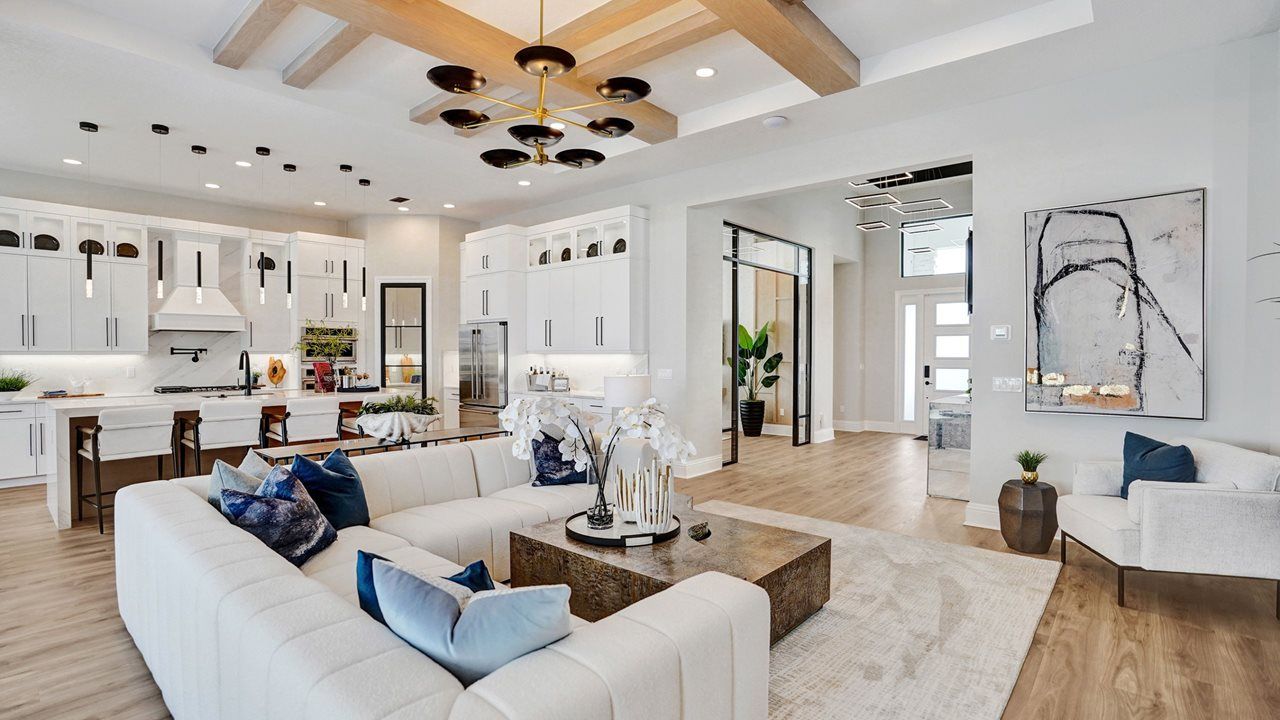 Great Room to Entry