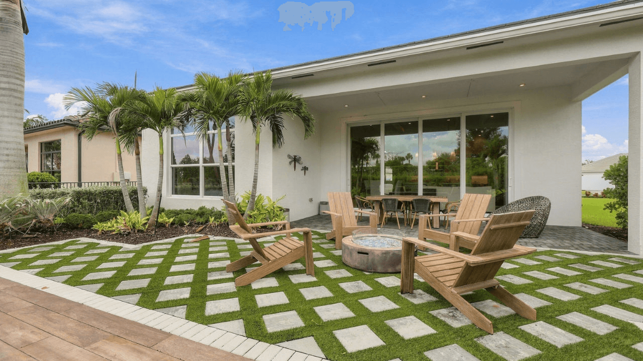 Lila Model | Lanai and Backyard