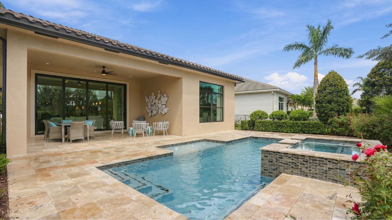 Madison Model | Lanai and Pool