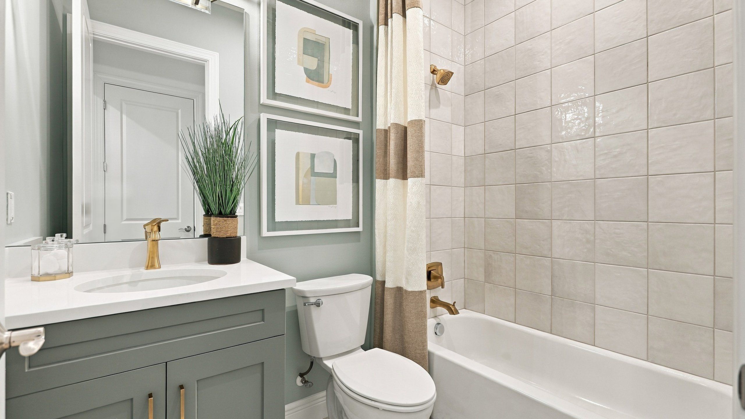 Secondary Bath