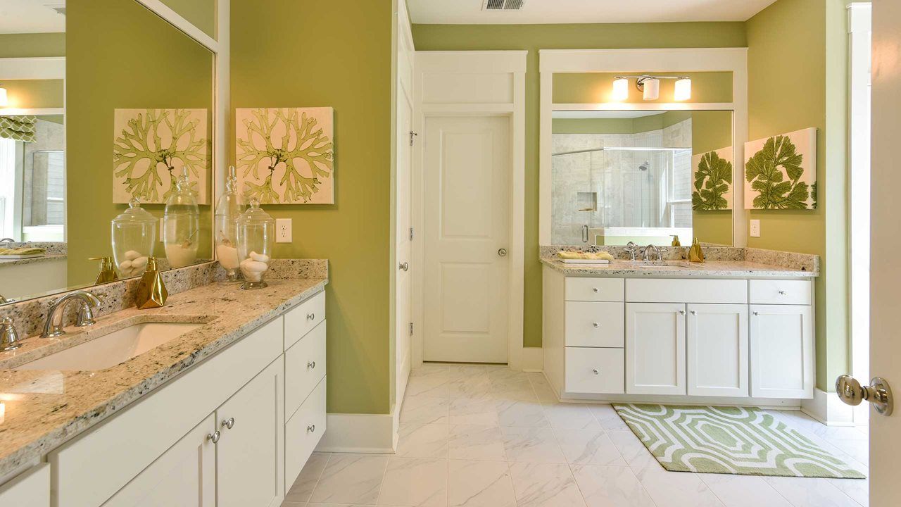 Fir Model Home | Owner's Bath